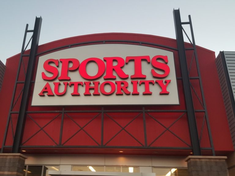 Sports Authority, Citrus Heights. Credit: Luke Otterstad