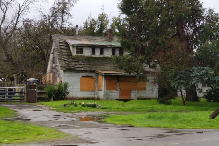 Citrus Heights, boarded up home