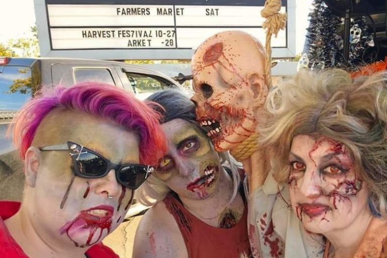 Attendees dressed as zombies participate in Zombie Walk event presented by nonprofit The Zombie Club. // Brandon Baker Photography Sacramento / Sacramento Zombie Club