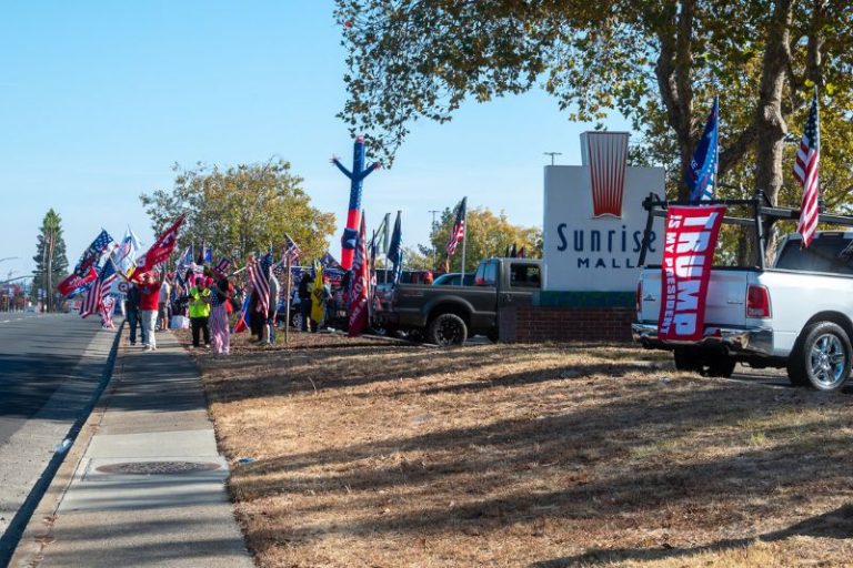 Trump Rally at Sunrise Mall Nov. 9